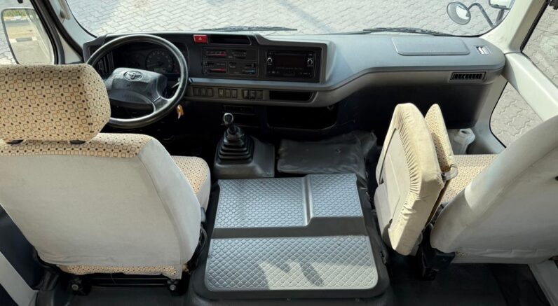 TOYOTA COASTER